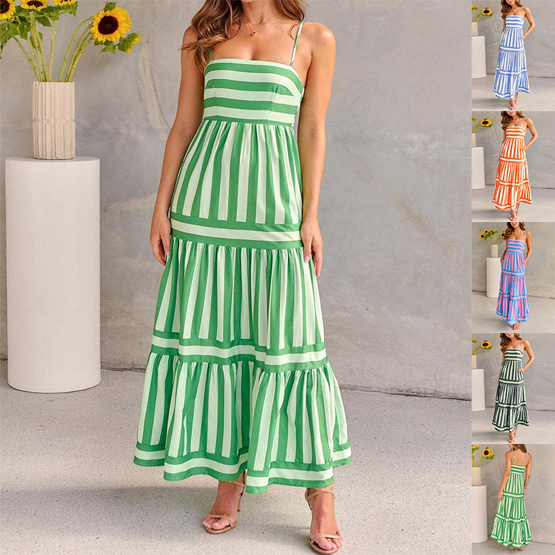 Robe à Rayures d’Été. Dos Nu et Élégance Décontractée