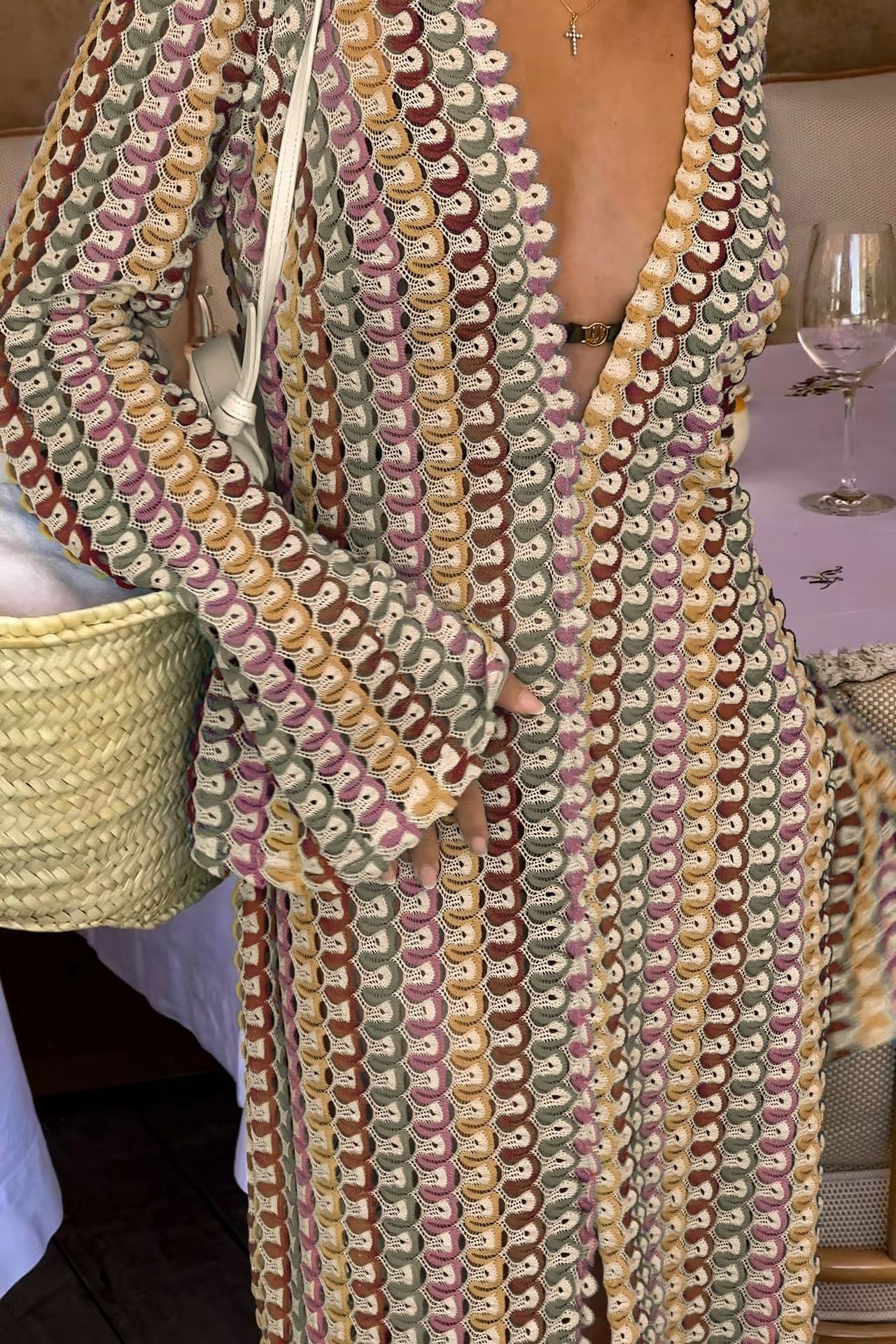 Robe Bohème en Dentelle, Décolleté V & Fente Sensuelle