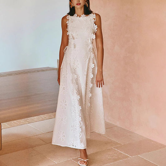 Robe en dentelle brodée, style chic d’été