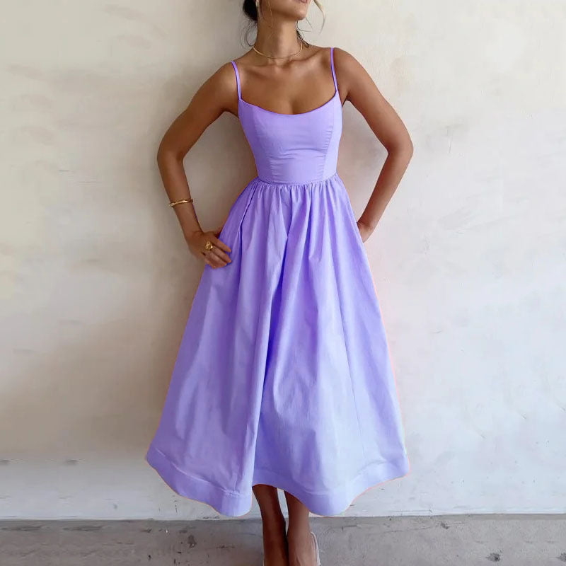 Robe Unie à Bretelles. Fraîche, Douce et Sexy