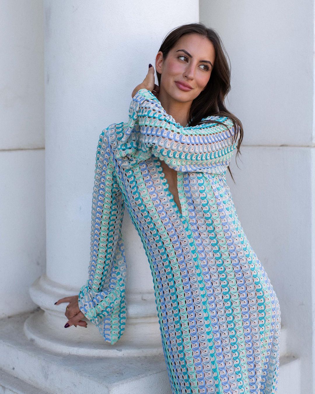 Robe Bohème en Dentelle, Décolleté V & Fente Sensuelle