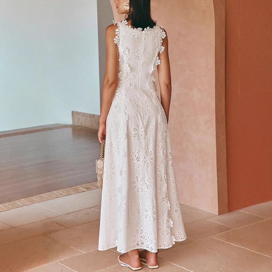 Robe en dentelle brodée, style chic d’été