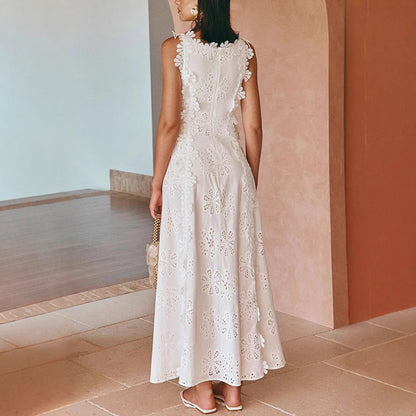 Robe en dentelle brodée, style chic d’été